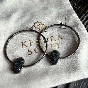 Kendra Scott Elora earrings in Black Gunmetal and Black Drusy stone